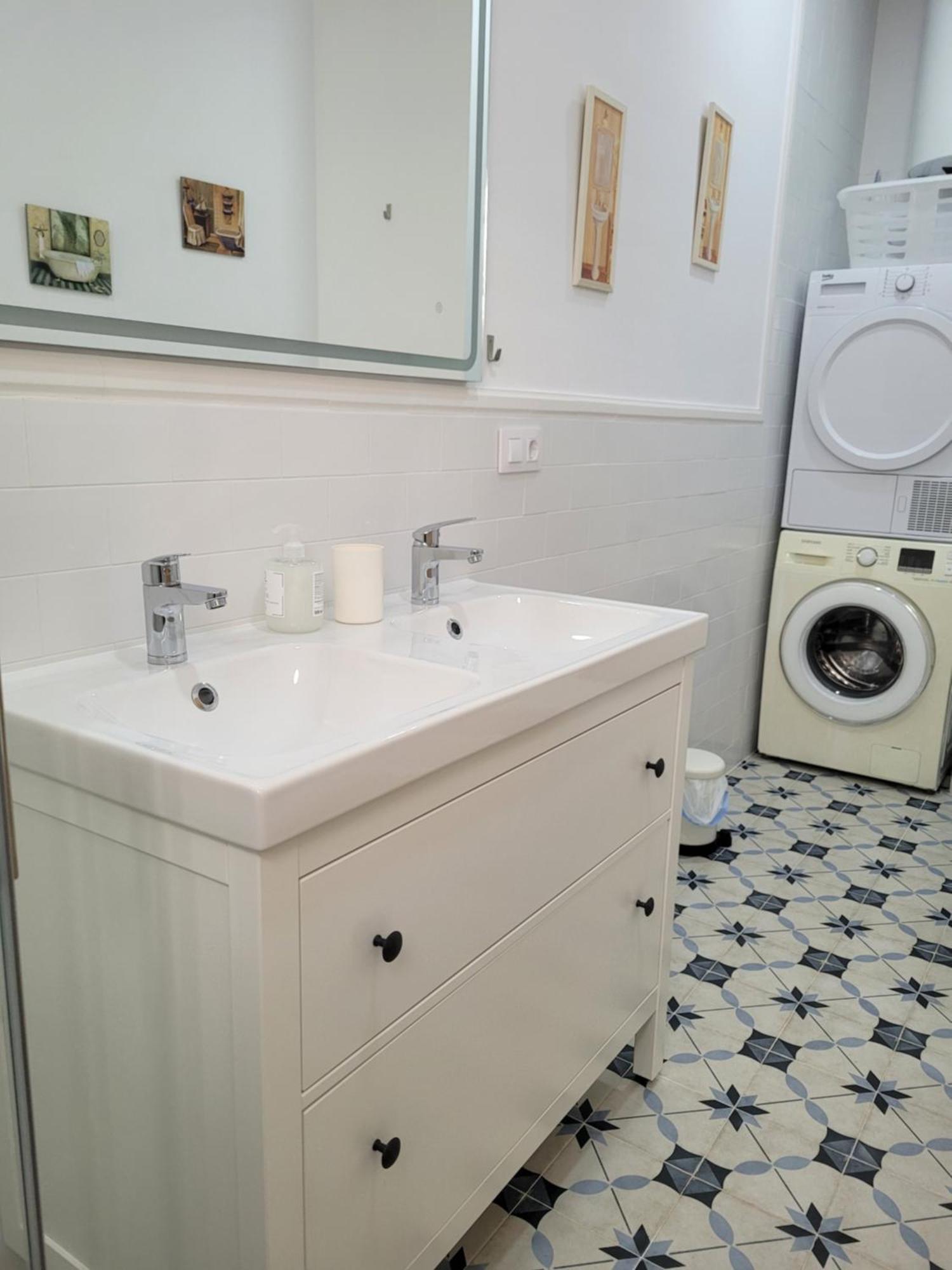 Alcalá de Guadaira Apartamento Con Wifi, Patio Y Garaje Privado מראה חיצוני תמונה